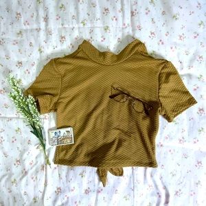 UO crop top 💛